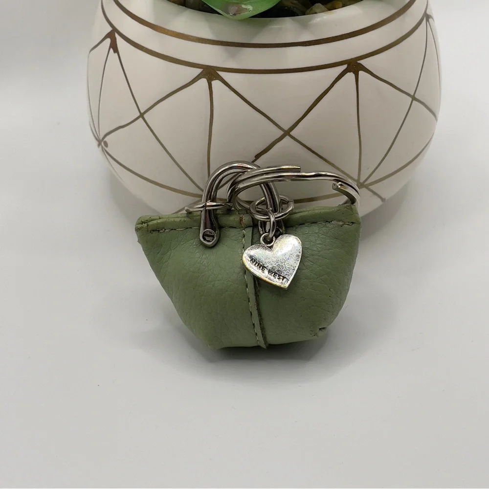 Vintage Nine West Mini Leather Purse Bag Charm Keychain Sage Green Heart Tag Y2K - Picture 2 of 9
